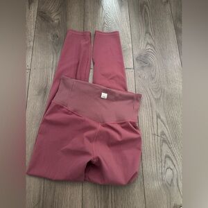 Vuori Rib Studio Pink Mauve Leggings Size Small